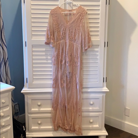 Blush Dress - Picture 1 of 8
